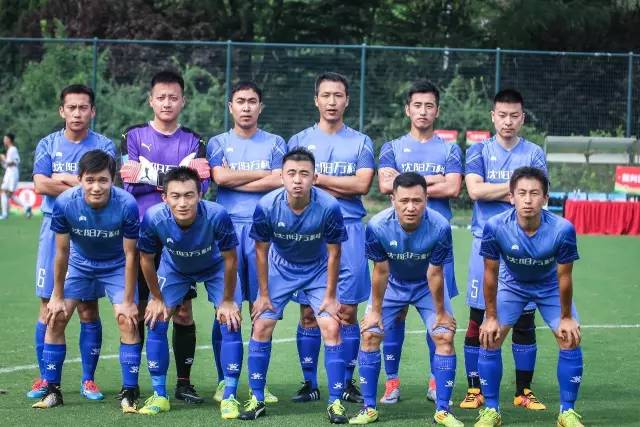 意甲-吉鲁头球制胜 AC米兰1-0尤文锁定欧冠席位